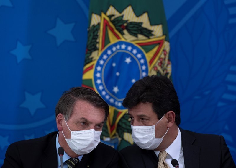 Bolsonaro smijenio ministra zdravstva u jeku epidemije