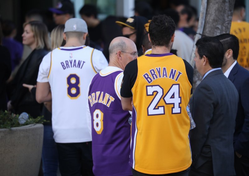 Prekrasna gesta u spomen na stradalog Kobe Bryanta; ali sjetili se i njegove pokojne kćeri