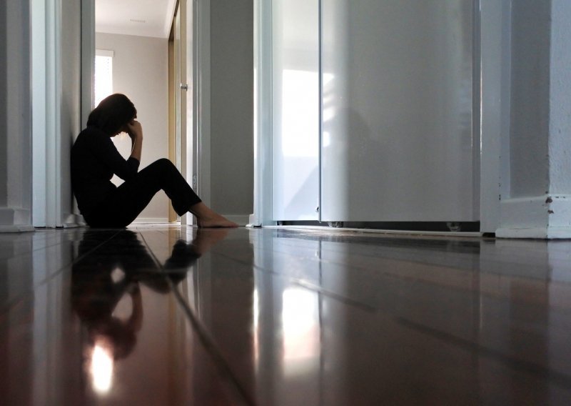 Zabrinjavajući porast depresije i anksioznosti: S produljenjem karantene raste potreba za nadzorom mentalnog zdravlja