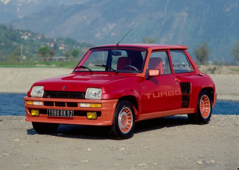 [FOTO/VIDEO] Legendarni Renault 5 Turbo slavi 40. rođendan