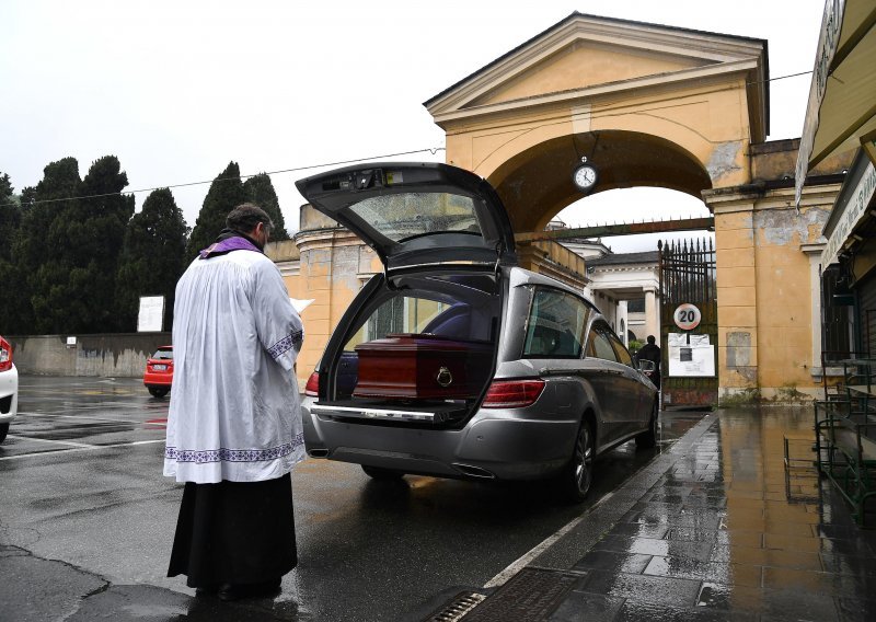 Italija treća zemlja s više od 30.000 mrtvih od covida-19