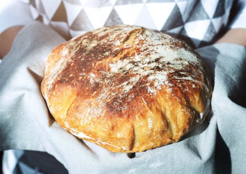 Kako je pečenje kruha mnogima postalo omiljeni oblik relaksacije u izolaciji