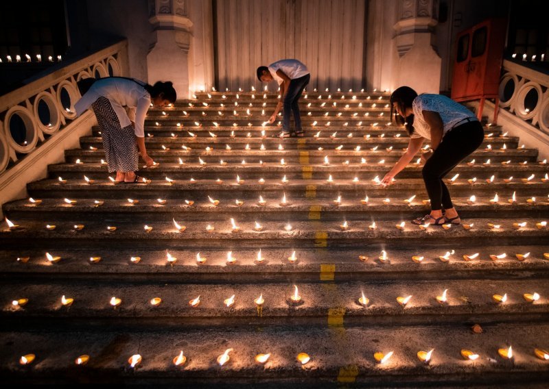 Šri Lanka pod policijskim satom obilježava obljetnicu bombaških napada na crkve