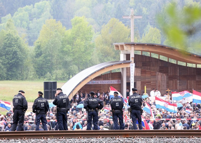 U Splitu komemoracija za žrtve bleiburške tragedije: Dosta je toga da se nama prigovara što komemoriramo svoje mrtve