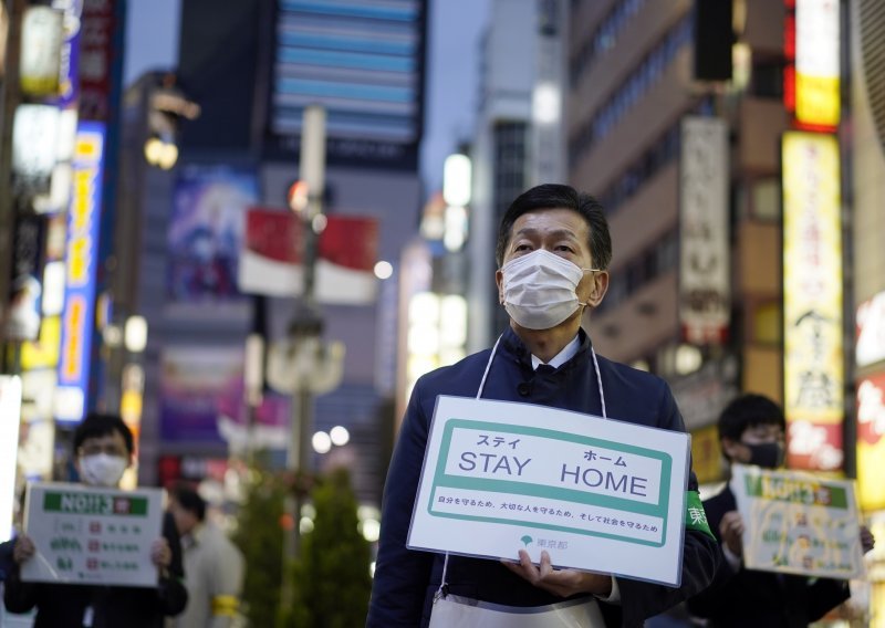 Talijanski kruzer u Japanu zabilježio 33 slučaja zaraze