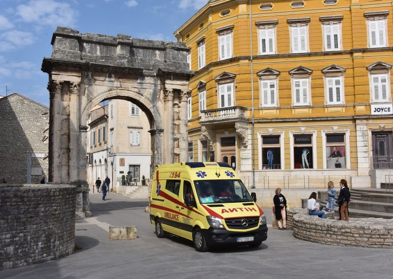 Pula će razmotriti proširenje terasa ugostiteljima bez dodatne naplate