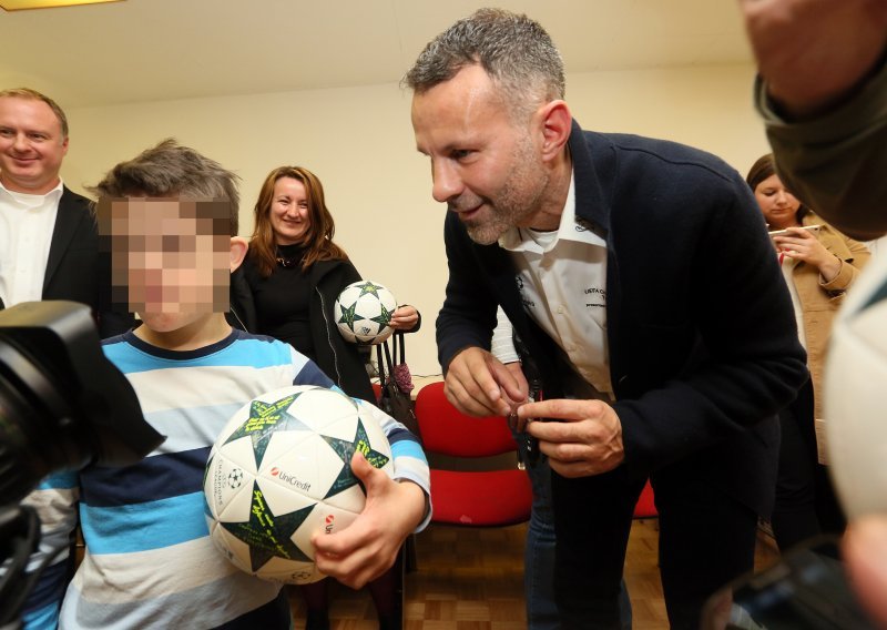 Dječak Ante odlučio darovati loptu koju mu je potpisao veliki Ryan Giggs, a njegova je objava izazvala veliku ljubav nepoznatih