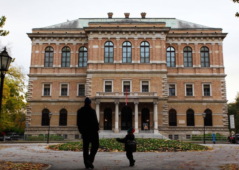 HAZU objavio knjigu o donatorima Strossmayerove galerije