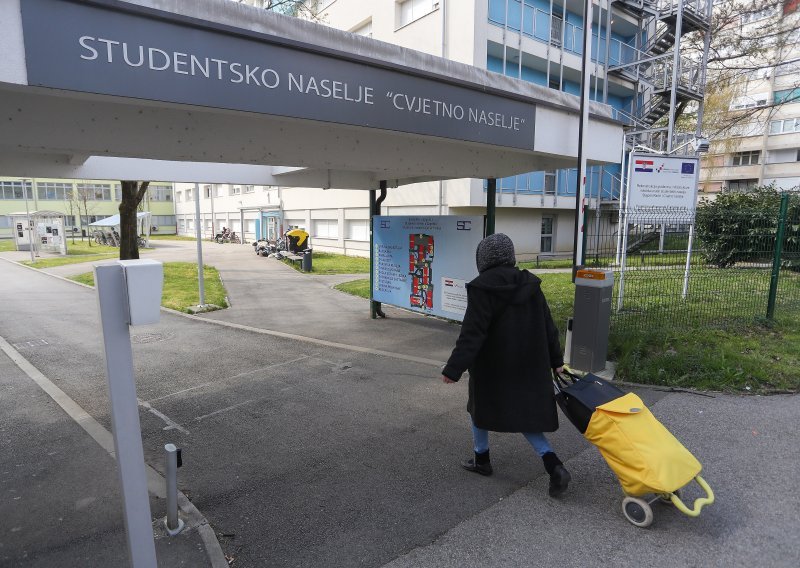 Studentski zbor pisao Plenkoviću i Divjak i žestoko opelo po upravi Studentskog centra