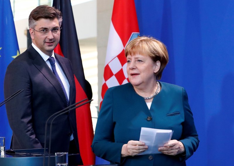 Romansa Merkel i Plenkovića: Slažu se oko Ukrajine, Rusije, BiH...