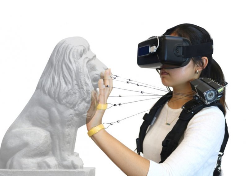 Ovo bi mogla biti tražena roba: Novi dodatak virtualnoj stvarnosti omogućava da opipamo i osjetimo predmete