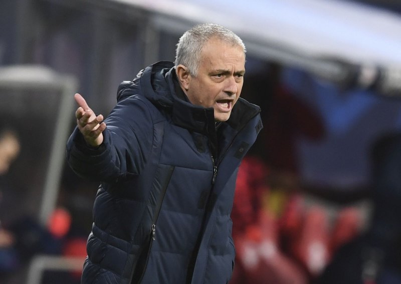 Jose Mourinho iskreno rekao što misli o nastavku sezone, a njegova izjava o praznim tribinama neke je zbunila