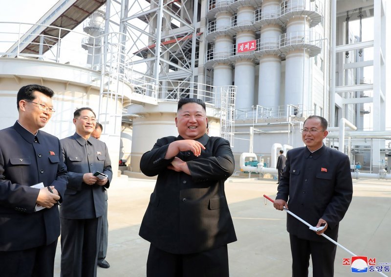 Sjevernokorejski čelnik ipak nije smrtno bolestan, u petak otvorio tvornicu gnojiva