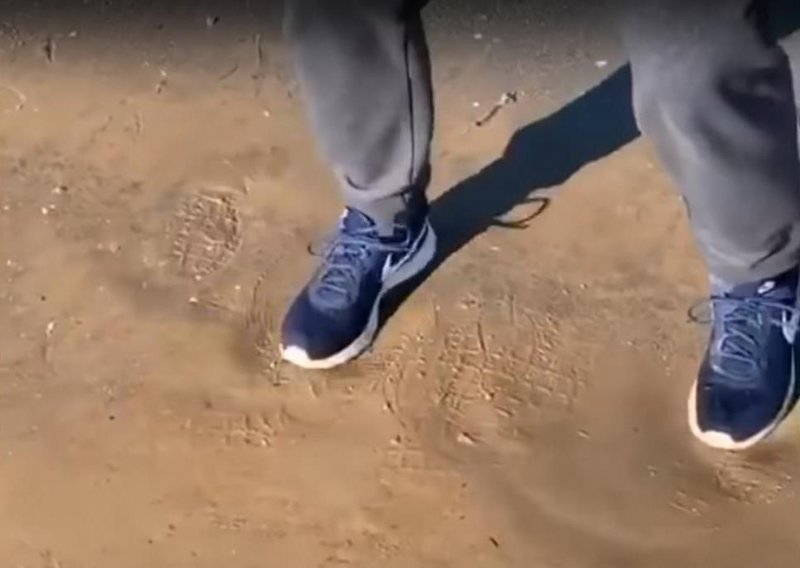 Pogledajte iz blizine kako izgleda živi pijesak
