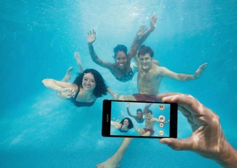 Sony: Naše vodootporne mobitele nemojte koristiti pod vodom