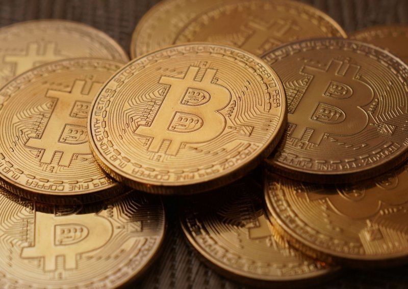 Ulagači nervozni zbog smanjenja 'emisije' bitcoina
