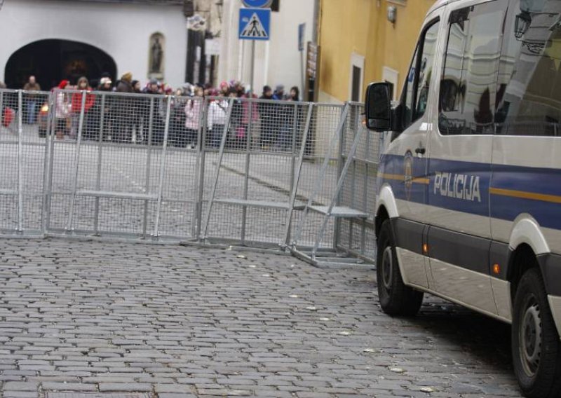 Markov trg za devet dana otvoren za prosvjede