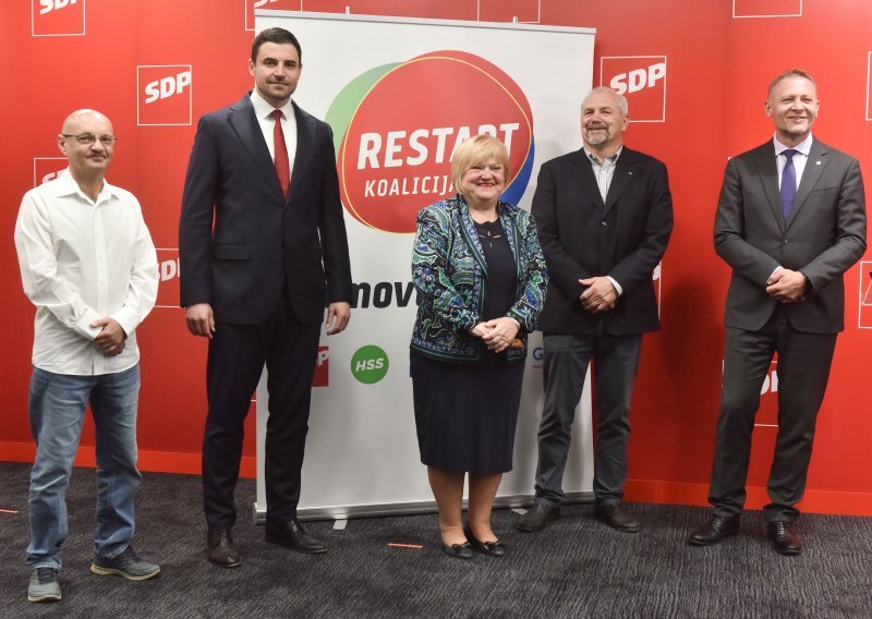 Čelnici pet stranaka na čelu s SDP-om predstavili Restart koaliciju