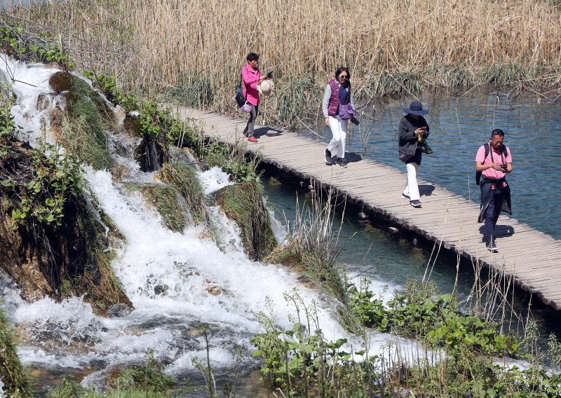 Plitvička jezera drastično snizila cijene ulaznica