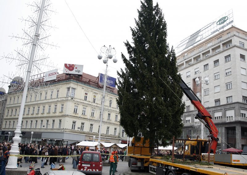 Na zagrebačke ukrase spiskano 8 milijuna kuna