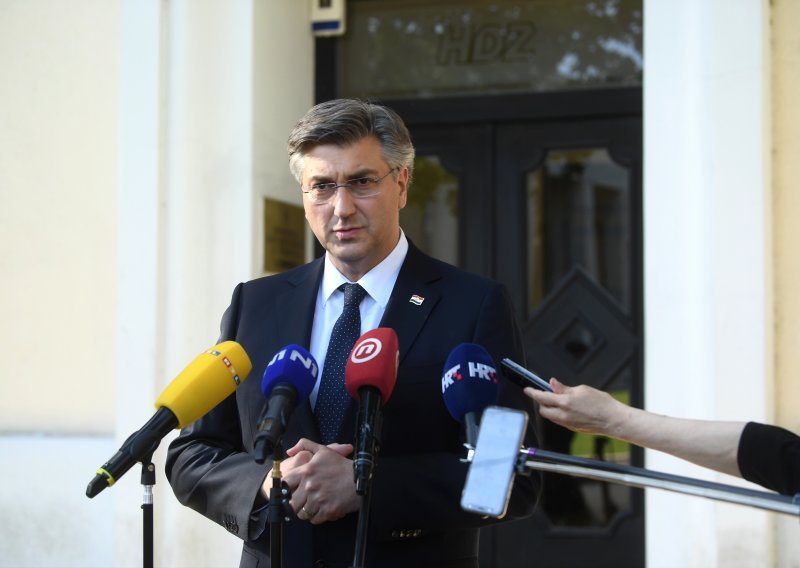 Plenković potvrdio da država radi na aplikaciji za COVID-19