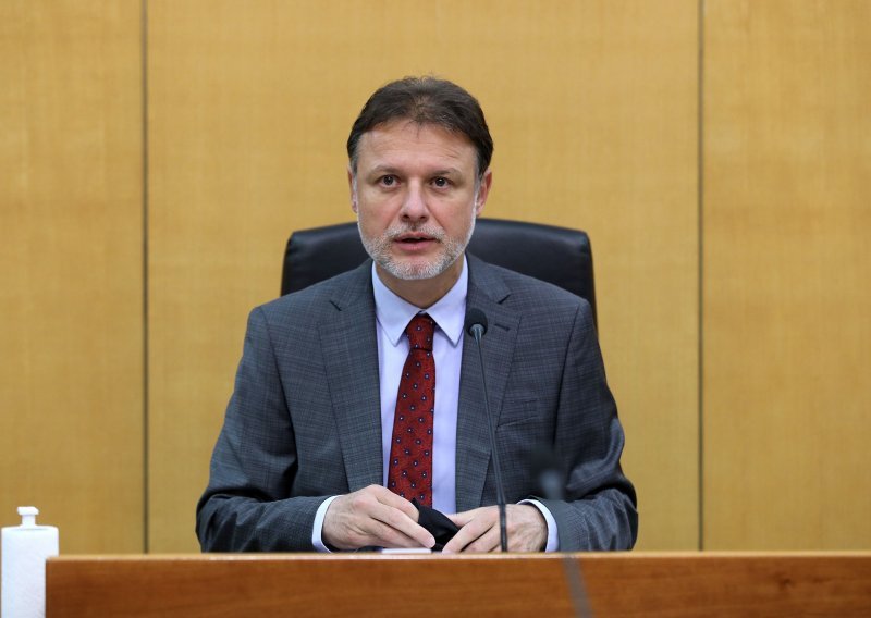 Jandroković i formalno zastupnicima predložio raspuštanje Sabora