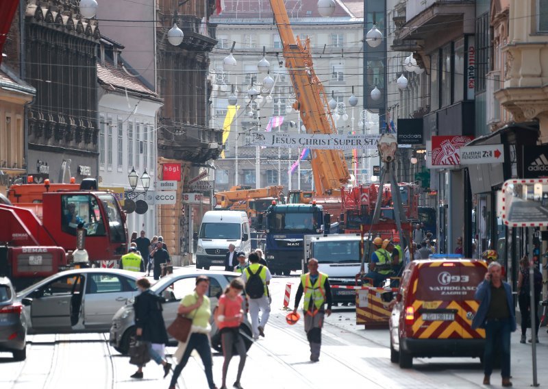 [FOTO/VIDEO] Pogledajte kako danas izgleda šetnja glavnom zagrebačkom ulicom