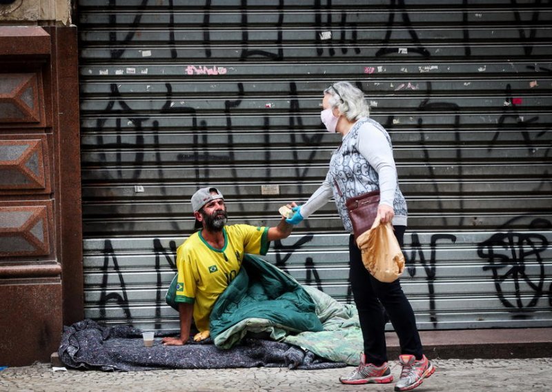 U Brazilu gotovo 14.000 novozaraženih u 24 sata; guverneri otkazuju poslušnost predsjedniku