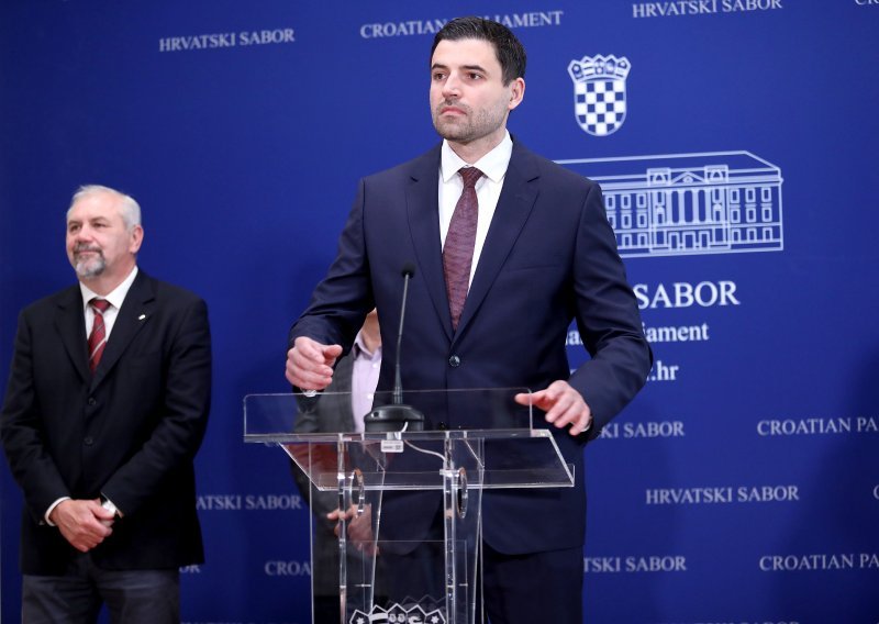 Bernardić: Korupcija je rak rana koja je Hrvatskoj pojela budućnost