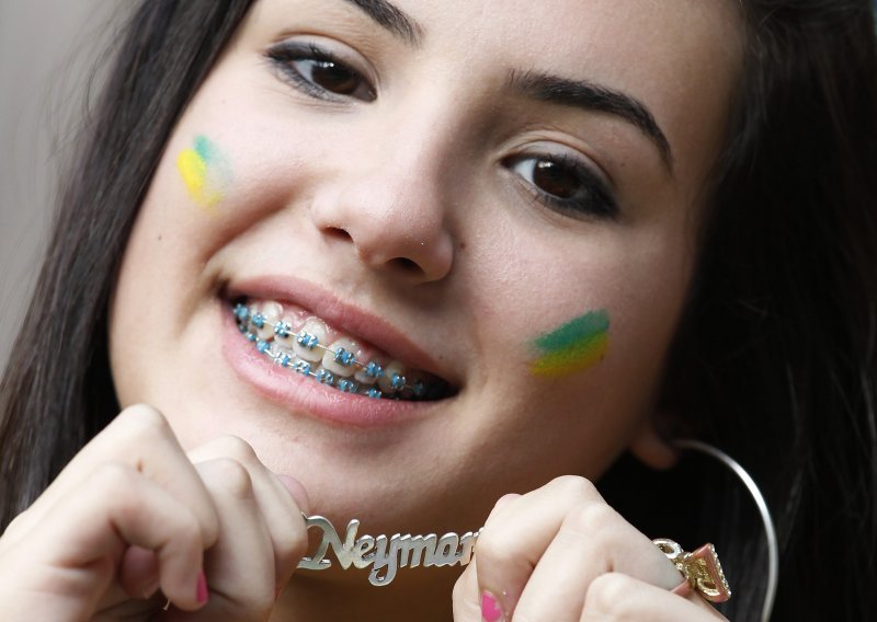 Neymar je ukrao srce i ove lijepe Brazilke!