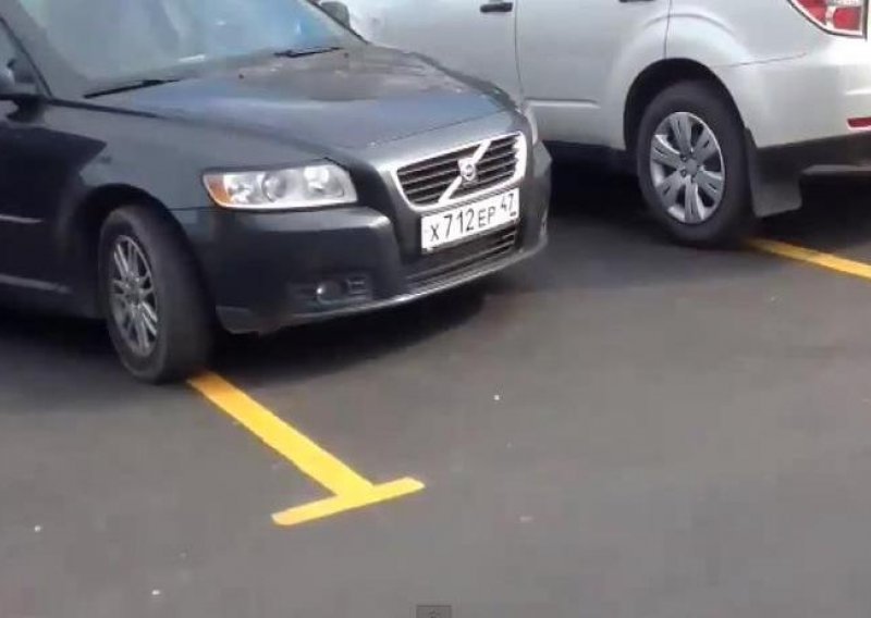 U Rusiji za parkiranje vrijede drugačija pravila