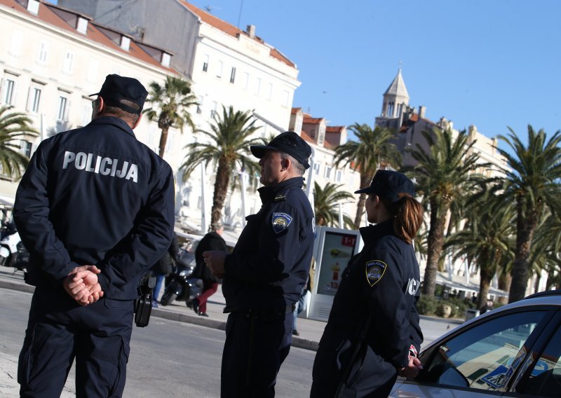Policijska akcija u Splitu: Uhićuju se pripadnici zločinačke organizacije