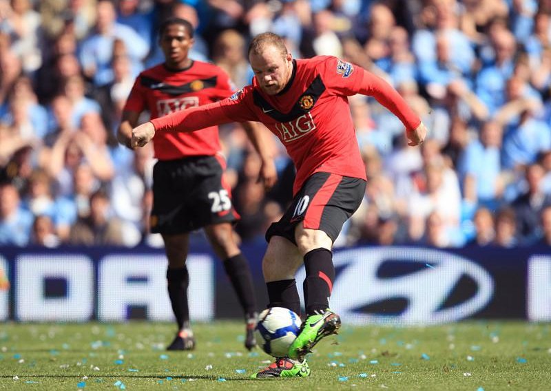 Rooney iz čista mira udario igrača laktom
