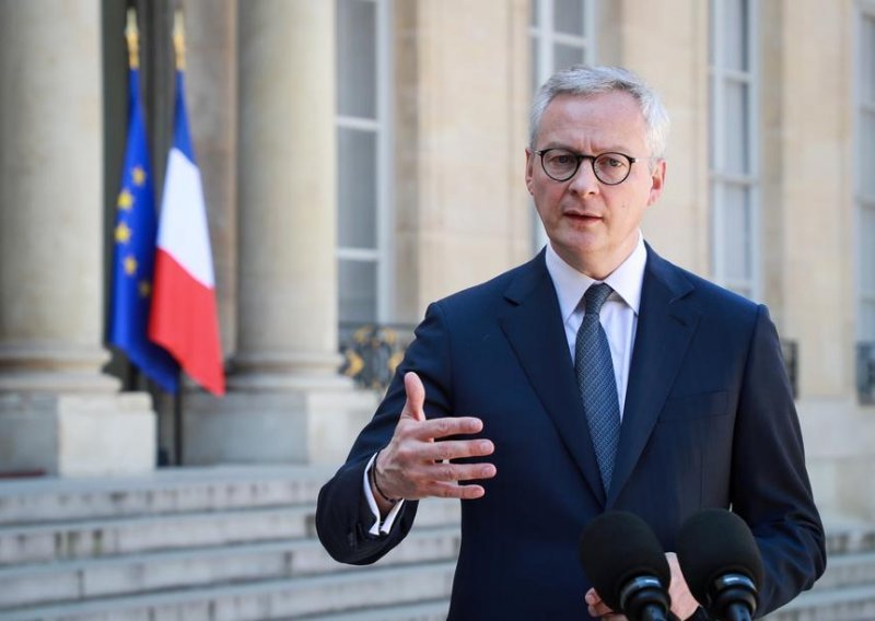 Francuska izdvojila 450 milijardi eura za pomoć gospodarstvu