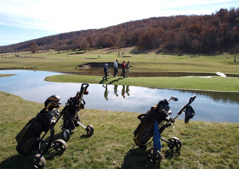 Vlada omogućila gradnju golf-terena u šumama