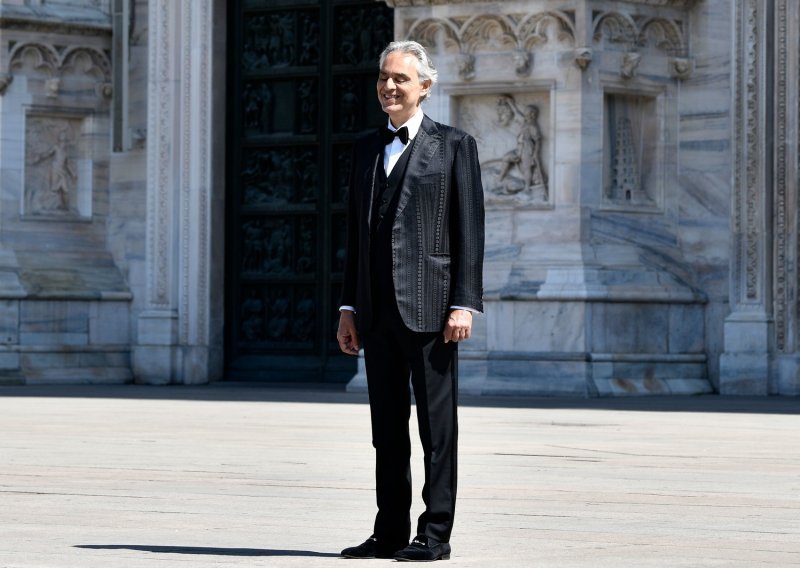 Čuveni tenor Andrea Bocelli potvrdio da je bio zaražen koronavirusom