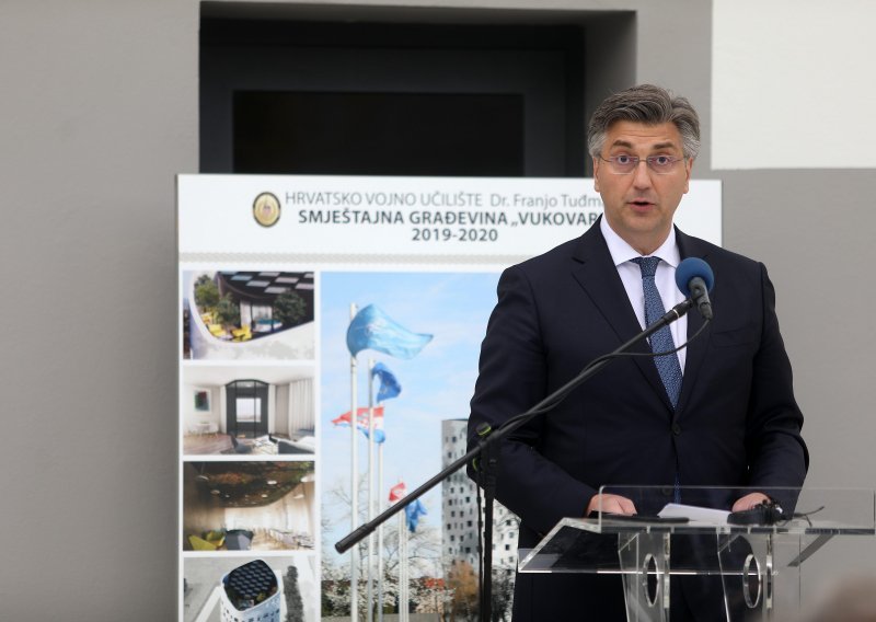 Plenković: Hrvatska vojska jamac je sigurnosti i stabilnosti Hrvatske