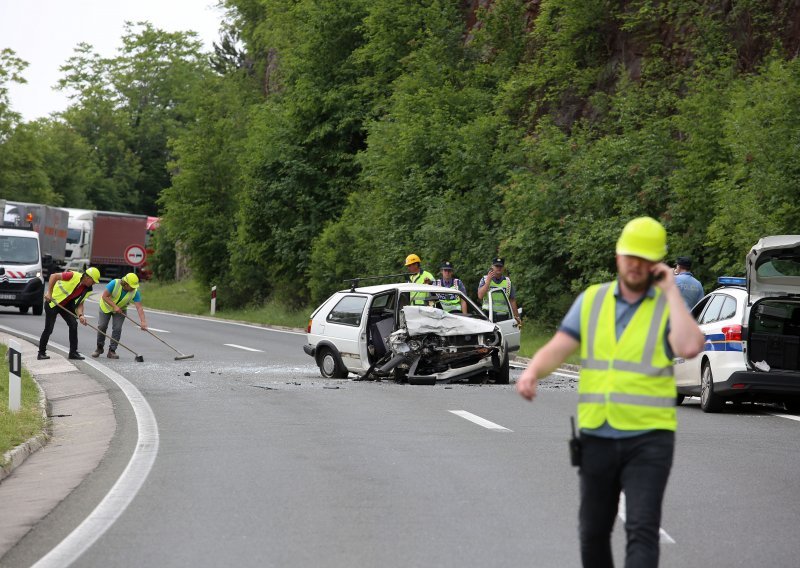 Teški sudar kod Učke: Prešao u suprotan trak, poginuo putnik