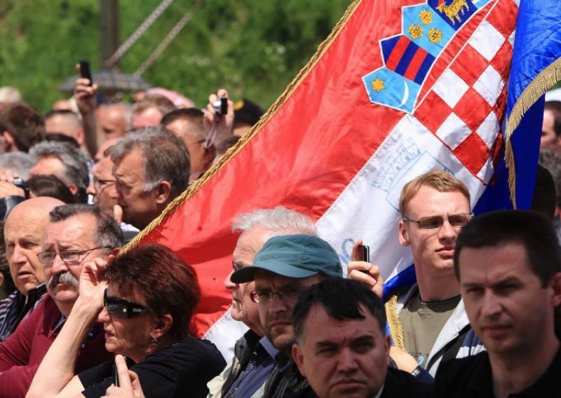 'Treba pronaći i kazniti krivce'