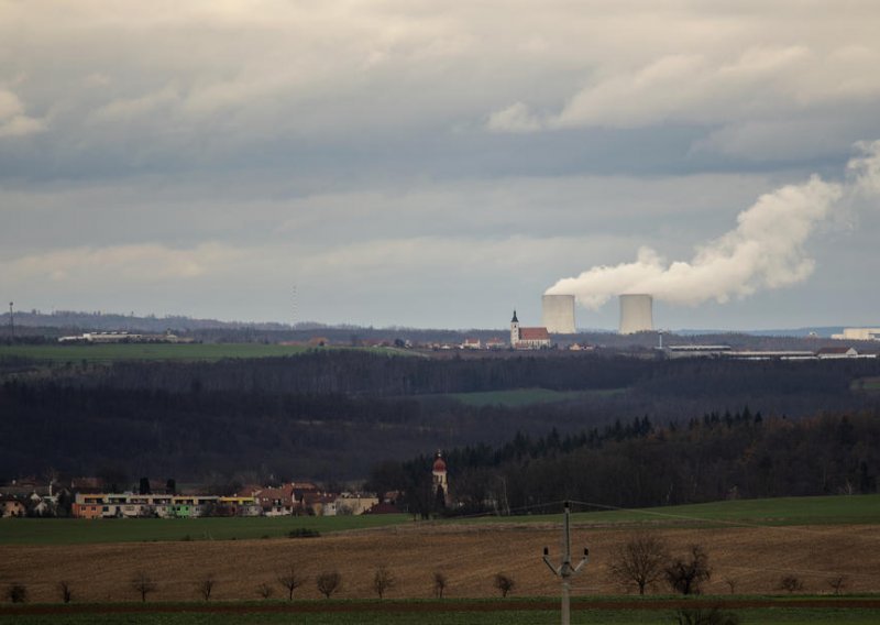 Češka planira financirati novi nuklearni reaktor državnim zajmom