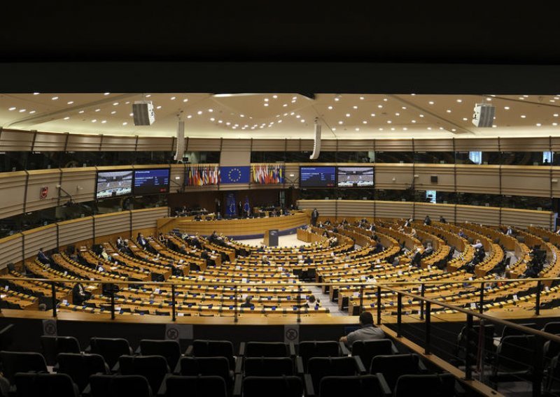 Odbor Europskog parlamenta poziva da se Hrvatska, Bugarska i Rumunjska prime u Schengen