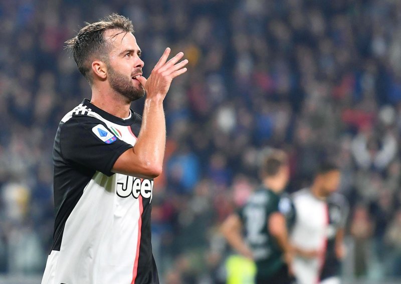 Miralem Pjanić kratkom je porukom najavio gdje nastavlja svoju uspješnu nogometnu karijeru