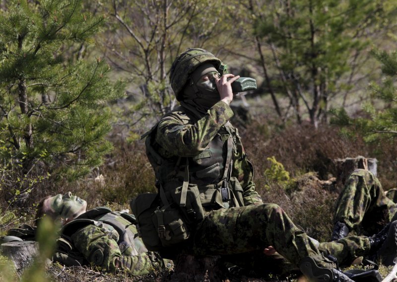 NATO pojačava bojne u Poljskoj i na Baltiku