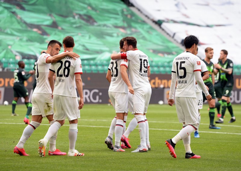 Za Wolfsburg bi možda bilo bolje da više ne igra na svom stadionu, Pongračić skrivio penal; Hoffenheim bez Kramarića do novog slavlja