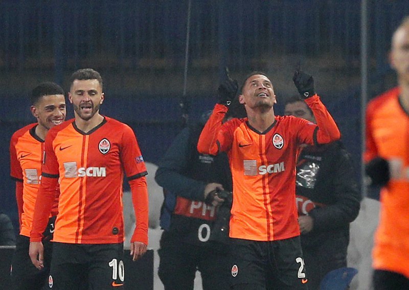 Šahtar pregazio Dinamo Kijev u derbiju i došao na korak do 13. naslova prvaka