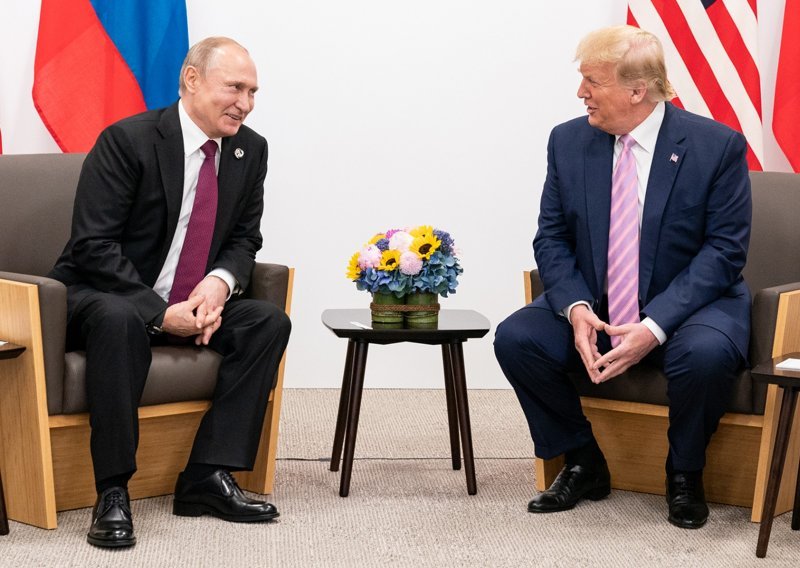 Putin i Trump razgovarali o samitu G7 i tržištu naftom