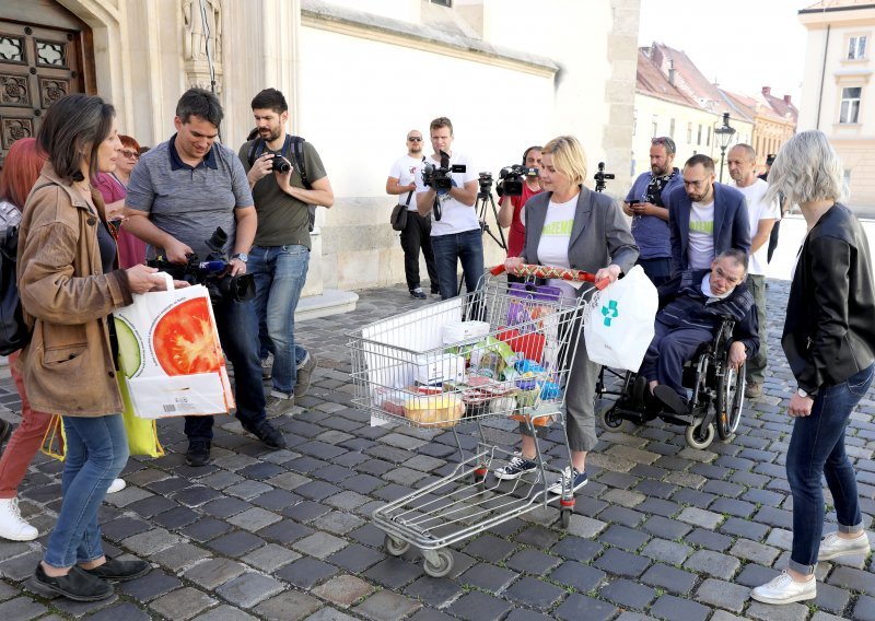 Možemo!: Osobe s invaliditetom ne mogu živjeti s 1500 kuna, a povećanje naknada za roditelje-njegovatelje je predizborni potez