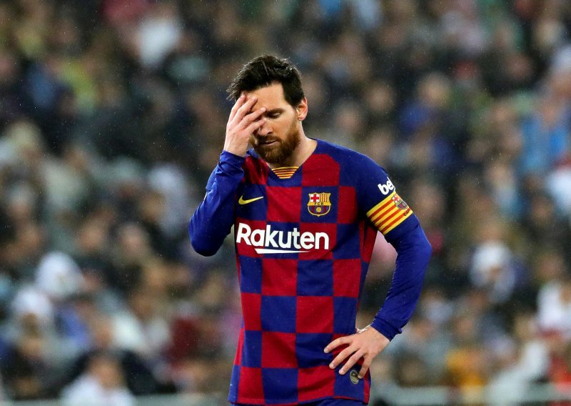 Lionel Messi već drugi dan nije trenirao sa suigračima; Barcelona se oglasila priopćenjem u vezi stanja svojeg kapetana