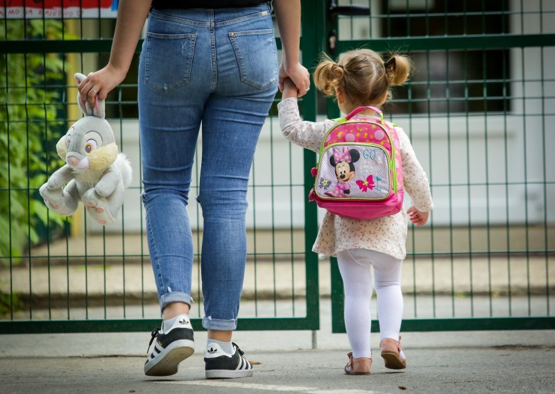 Objavljene nove mjere za vrtiće i škole. Evo što raditi kod upisa osnovnoškolaca