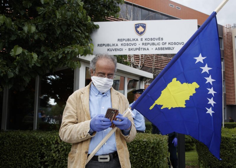 Kosovo ukinulo mjere reciprociteta za uvoz robe iz Srbije